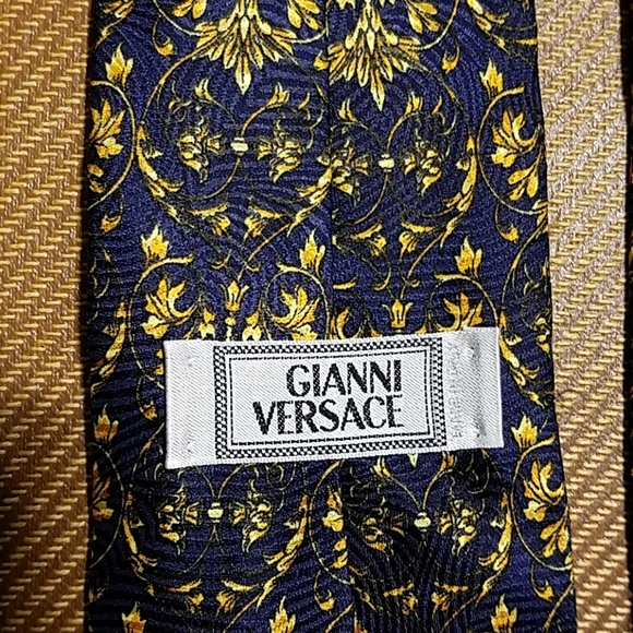 Gianni Versace Blue Gold Pattern Vintage Tie - Picture 2 of 4